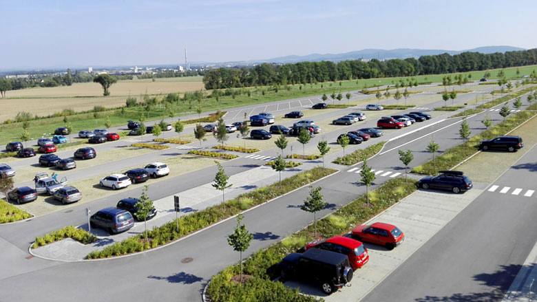 Duży Parking Samochodowy Duży Parking Samochodowy
